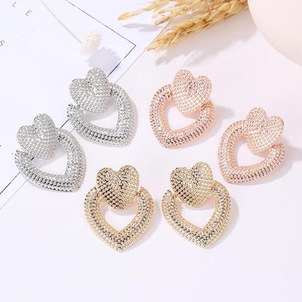 2021 fashion classic gold color love stud earrings for women geometric small earrings wedding bridal jewelry, Golden;silver
2021 fashion classic gold color love stud earrings for women geometric small earrings wedding bridal jewelry, Golden;silver