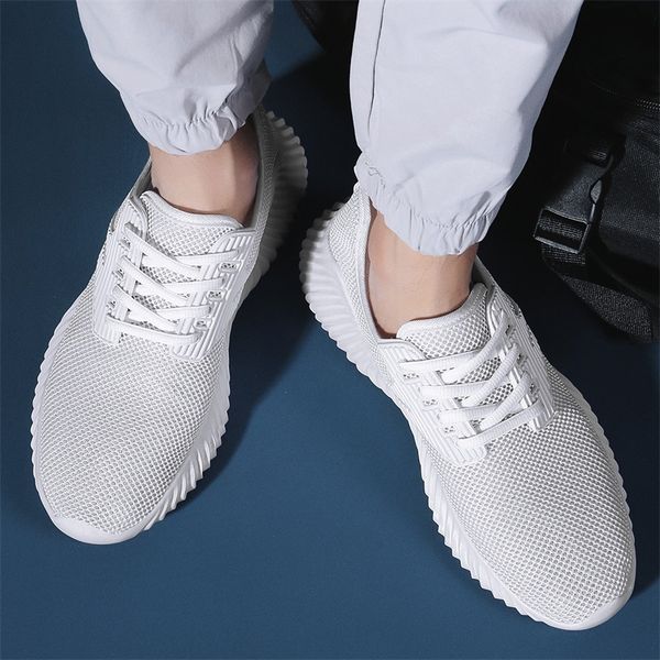 comfortable new mens running shoes black white blue grey women men sports sneakers trainer size 39-45
comfortable new mens running shoes black white blue grey women men sports sneakers trainer size 39-45