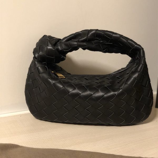 round hobo bag with woven leather knot mini shoulder bag 32510 constant weaving, new element kink, compact and versatile fashion bags
round hobo bag with woven leather knot mini shoulder bag 32510 constant weaving, new element kink, compact and versatile fashion bags