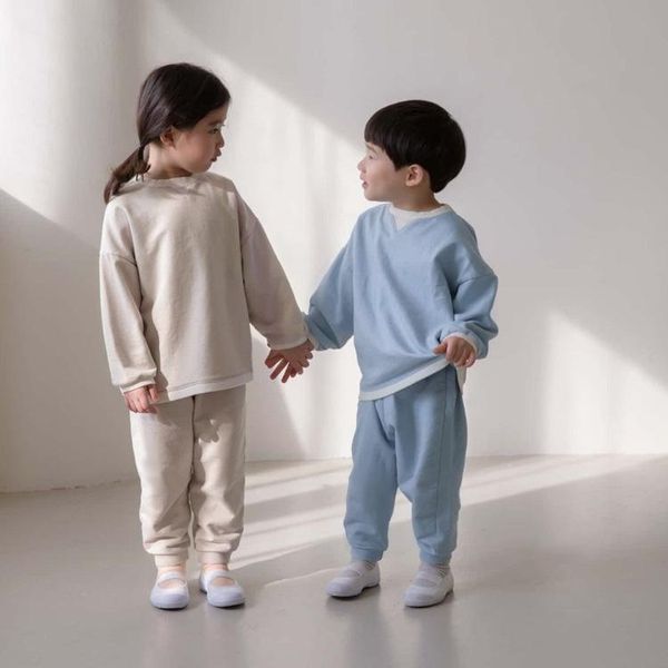 clothing sets kids set 2021 spring children's simple v-neck cotton sweater suit for boys and girls sports, White
clothing sets kids set 2021 spring children's simple v-neck cotton sweater suit for boys and girls sports, White