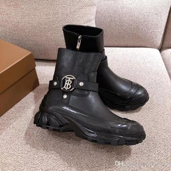 designer womens boots black silver metal buckle with leather side zipper round head low heel with box size 35-39
designer womens boots black silver metal buckle with leather side zipper round head low heel with box size 35-39