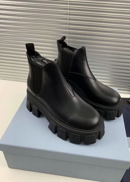 designer shoes fashion patent leather matte real leather thick bare boots autumn and winter luxury show women's boots with box, Black
designer shoes fashion patent leather matte real leather thick bare boots autumn and winter luxury show women's boots with box, Black