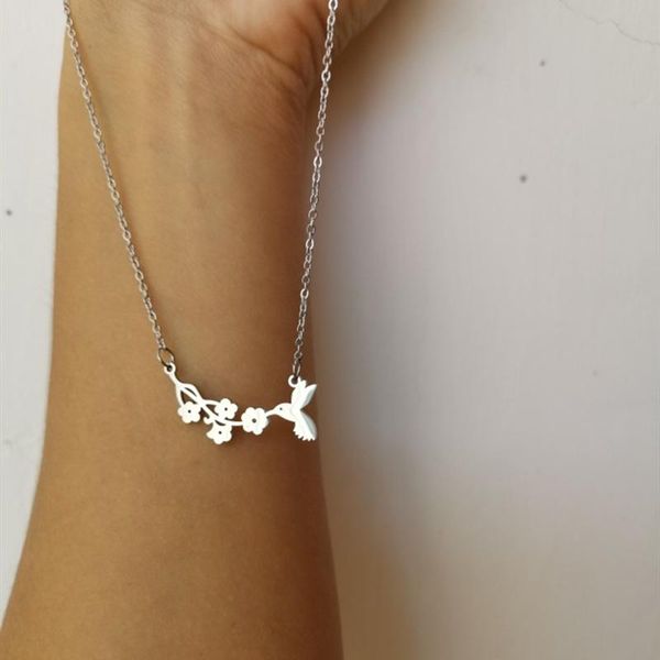 picking honey hummingbird necklace women jewelry stainless steel hard-working small bird on flower necklace collier femme, Silver
picking honey hummingbird necklace women jewelry stainless steel hard-working small bird on flower necklace collier femme, Silver