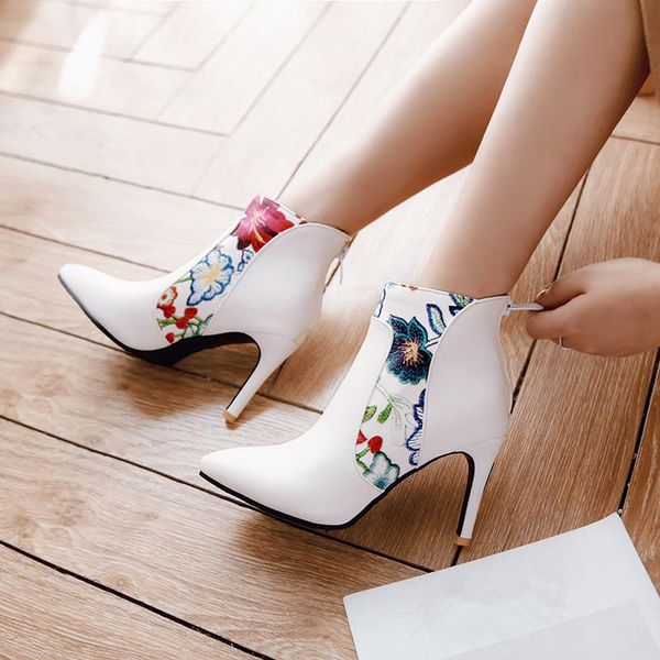 ymechic 2020 fashion thin high heel party wedding shoes white black yellow print pointed toe ladies autumn ankle boots plus size
ymechic 2020 fashion thin high heel party wedding shoes white black yellow print pointed toe ladies autumn ankle boots plus size