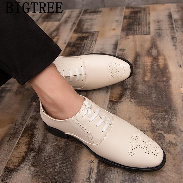 brogue shoes men classic italian brand wedding shoes men dress coiffeur elegant for wedding dress 2020 big size 48, Black
brogue shoes men classic italian brand wedding shoes men dress coiffeur elegant for wedding dress 2020 big size 48, Black