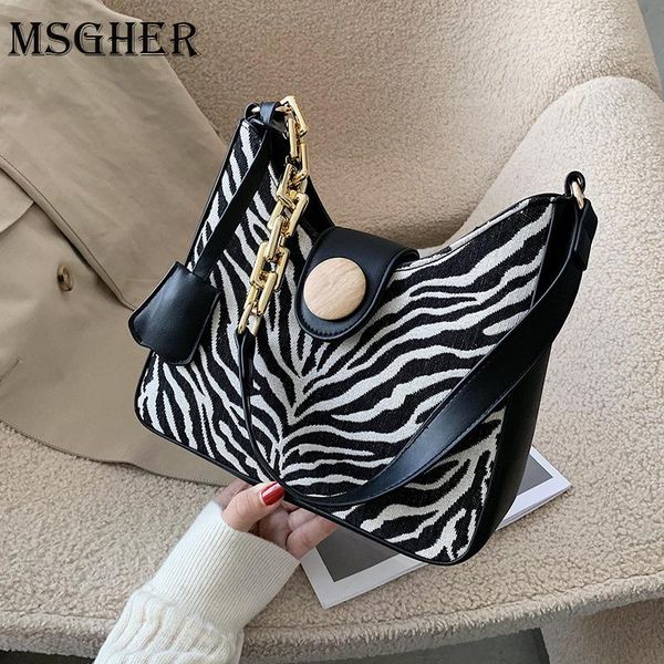 casual pu leather sling handbag purse women elegant chain shoulder crossbody bag popular simple female daily bag
casual pu leather sling handbag purse women elegant chain shoulder crossbody bag popular simple female daily bag