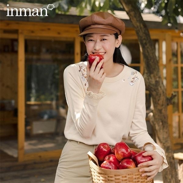 inman autumn winter new arrival elegant artsy style young lady embroidery lace sleeve joint round collar pullover sweater 201130, White;black
inman autumn winter new arrival elegant artsy style young lady embroidery lace sleeve joint round collar pullover sweater 201130, White;black