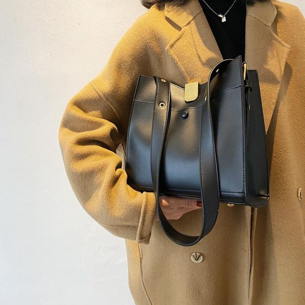 cross body quality wild solid color pu leather bucket bags for women 2021 fashion crossbody bag female shoulder handbags
cross body quality wild solid color pu leather bucket bags for women 2021 fashion crossbody bag female shoulder handbags