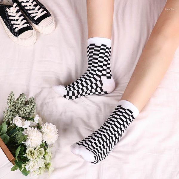 korea funky harajuku trend women checkerboard socks geometric checkered men hip hop cotton streetwear novelty sock1, Black;white
korea funky harajuku trend women checkerboard socks geometric checkered men hip hop cotton streetwear novelty sock1, Black;white