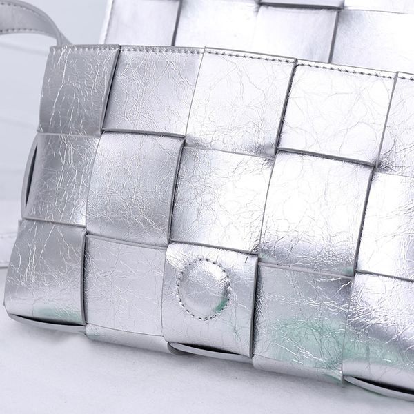 2022women handbag crossbody bags designer bag luxurys designers bags handbags real leather woven pillow cassette
2022women handbag crossbody bags designer bag luxurys designers bags handbags real leather woven pillow cassette