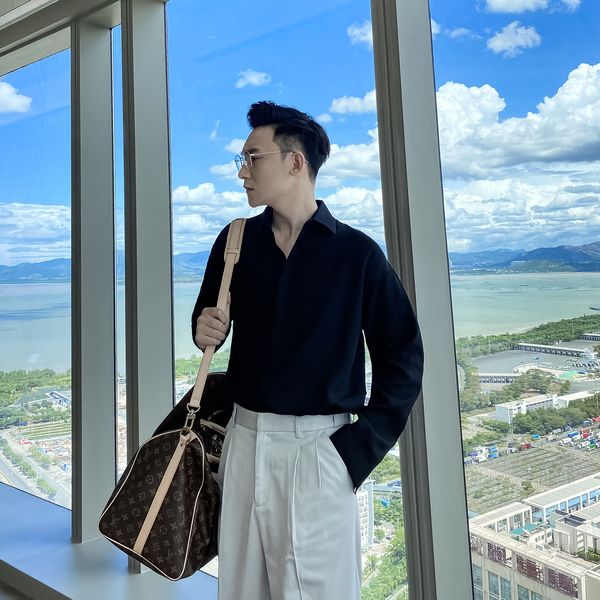 daio ethan korean design autumn winter solid color big collar shirt, versatile shirt base
daio ethan korean design autumn winter solid color big collar shirt, versatile shirt base