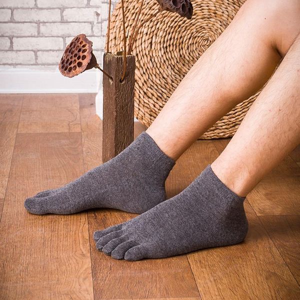 men's socks techome 4 colors esporte men five finger cotton fashion toe breathable ankle 1pair brand 80%, Black
men's socks techome 4 colors esporte men five finger cotton fashion toe breathable ankle 1pair brand 80%, Black