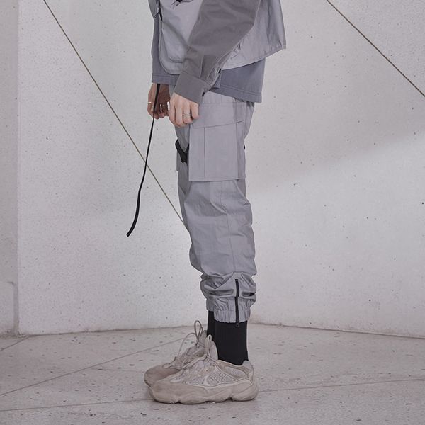 new summer men women sweatpant flash reflective pants joggers hip hop dance show party night jogger baggy trousers lj201221, Black
new summer men women sweatpant flash reflective pants joggers hip hop dance show party night jogger baggy trousers lj201221, Black
