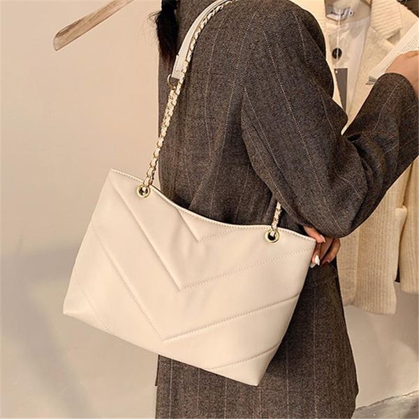 cross body solid color v pattern women's pu leather chain shoulder bag elegant designer handbags female fashion wild messenger sac
cross body solid color v pattern women's pu leather chain shoulder bag elegant designer handbags female fashion wild messenger sac