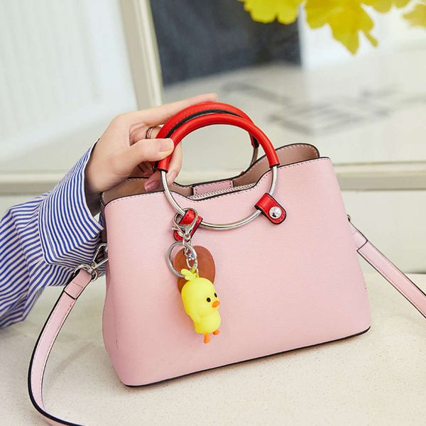 luxurys designers 2021 new small korean versatile messenger shoulder bag fashion women's leather handbag
luxurys designers 2021 new small korean versatile messenger shoulder bag fashion women's leather handbag