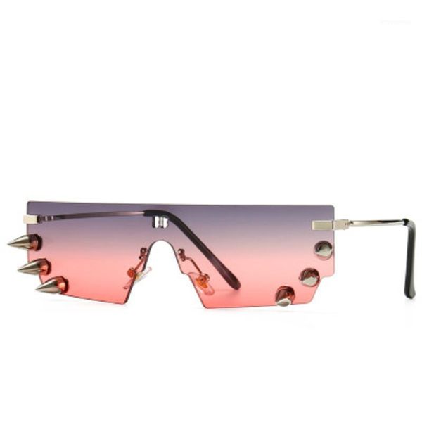 fashion vintage punk rivet sunglasses women 2020 exaggeration one piece sun glasses men ocean lens shade mirror1, White;black
fashion vintage punk rivet sunglasses women 2020 exaggeration one piece sun glasses men ocean lens shade mirror1, White;black