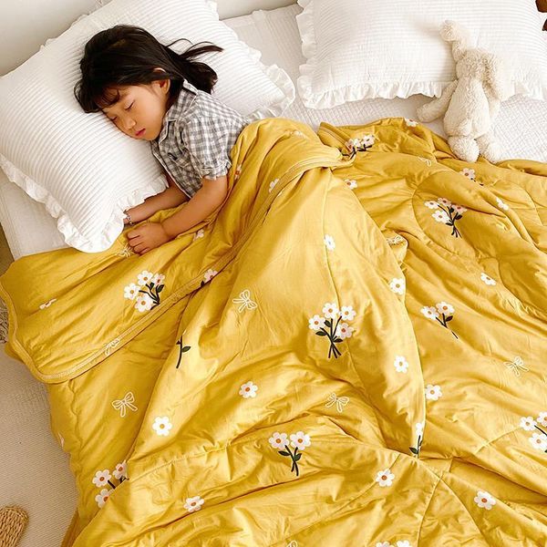 knitted cotton summer quilts soft cool comfoter bright yellow home duvet 1pc summer throw blanket breath y bedspread 20201
knitted cotton summer quilts soft cool comfoter bright yellow home duvet 1pc summer throw blanket breath y bedspread 20201