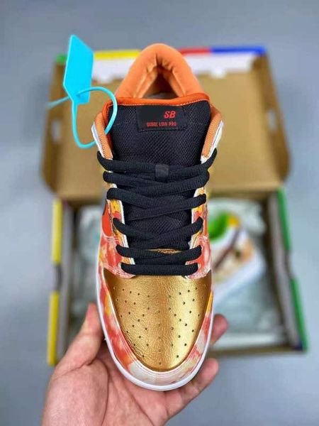 authentic dunk sb low pro street hawker skateboard shoes embossed suede sneaker men women outdoor sports shoes with box size 36-46
authentic dunk sb low pro street hawker skateboard shoes embossed suede sneaker men women outdoor sports shoes with box size 36-46