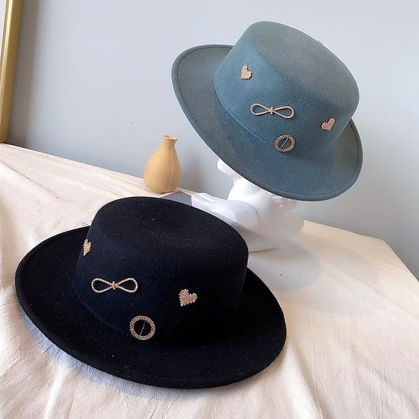 new classic solid color felt fedoras hat forwomen artificial wool blend jazz cap wide brim simple flat hat, Blue;gray
new classic solid color felt fedoras hat forwomen artificial wool blend jazz cap wide brim simple flat hat, Blue;gray