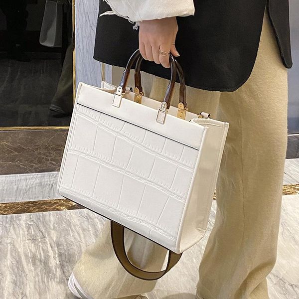 shoulder bags stone pattern leather handbgs 2021 trendy large capacity bag luxury book crossbody for women bolsa de hombro
shoulder bags stone pattern leather handbgs 2021 trendy large capacity bag luxury book crossbody for women bolsa de hombro