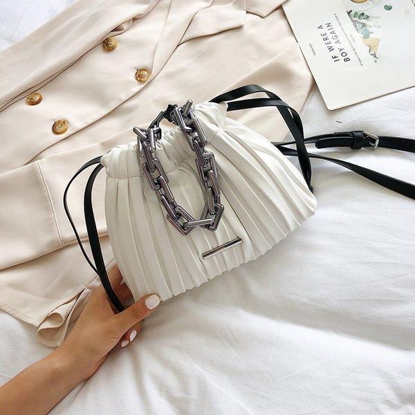 металлических цепи малой кожа pu кулиска bucket bag crossbody сумка для женщин 2020 складки дизайна плечо сумки cross body bag
металлических цепи малой кожа pu кулиска bucket bag crossbody сумка для женщин 2020 складки дизайна плечо сумки cross body bag