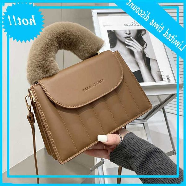 crocodile cartridge pluche tote 2021 fashion new quality pu learn women handbag designer finger shoulder bag
crocodile cartridge pluche tote 2021 fashion new quality pu learn women handbag designer finger shoulder bag
