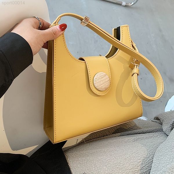 winter pu leather underarm for women 2020 women's designer branded hand bag trend handbags shoulder bags, Red;black
winter pu leather underarm for women 2020 women's designer branded hand bag trend handbags shoulder bags, Red;black