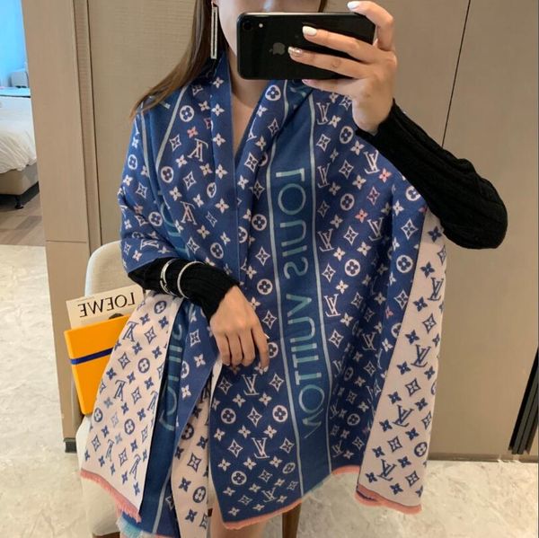 winter 2020 new designer brand fashion scarf winter warm imitation cashmere tassel shawls, Blue;gray
winter 2020 new designer brand fashion scarf winter warm imitation cashmere tassel shawls, Blue;gray