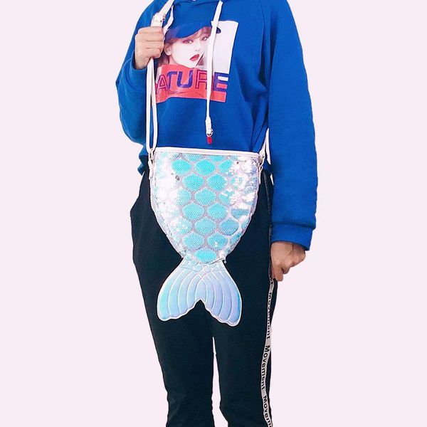 fashion bags for women beauty fish scales slung shoulder bag korean version of the laser colorful fashion trend casual crossbody
fashion bags for women beauty fish scales slung shoulder bag korean version of the laser colorful fashion trend casual crossbody