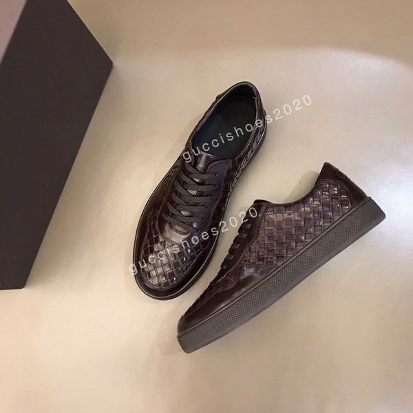 fashion designer men casual shoes downtown leather district perforated sneakers iconic enameled metal embossed rubber triangle mens platform, Black;red
fashion designer men casual shoes downtown leather district perforated sneakers iconic enameled metal embossed rubber triangle mens platform, Black;red