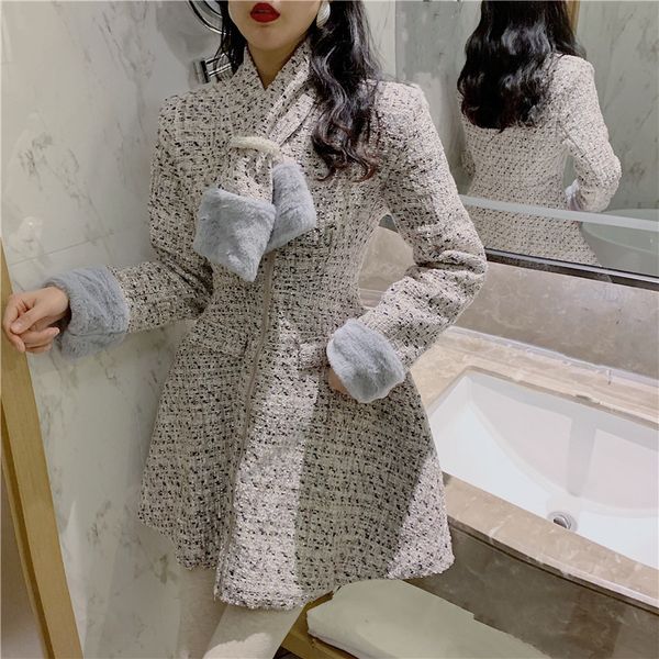 2021 New Vintage Female Wool Korean Winter Elegant Tweed Dress Short Long-waisted Leather Sleeves High to Line Dressed in Scarf ER53, Black;gray
2021 New Vintage Female Wool Korean Winter Elegant Tweed Dress Short Long-waisted Leather Sleeves High to Line Dressed in Scarf ER53, Black;gray