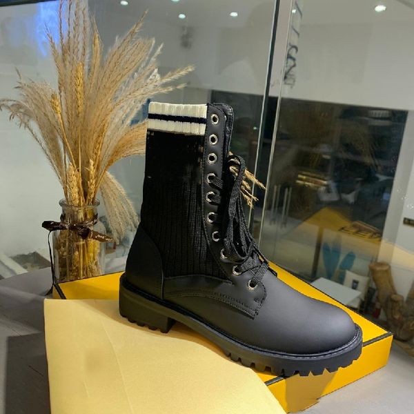 2020 new luxury ladies casual shoes fashion short boots ladies boots imported cowhide sheepskin lining ing, Black;red
2020 new luxury ladies casual shoes fashion short boots ladies boots imported cowhide sheepskin lining ing, Black;red