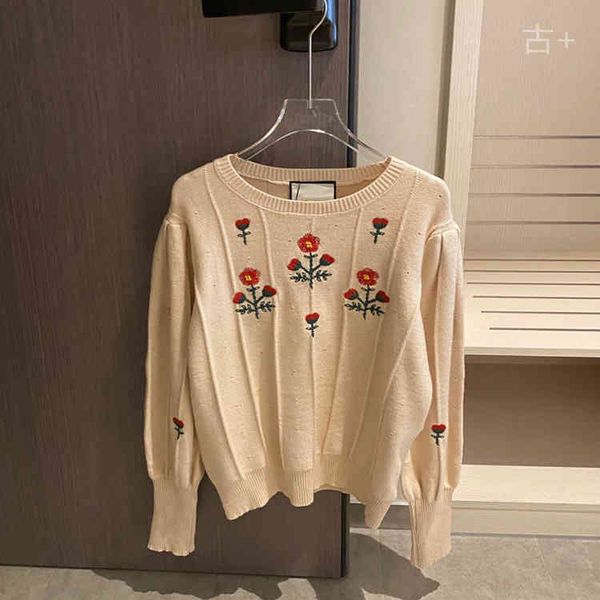2022 factory wholesale new g + 21 early autumn korean lazy style loose crocheted sweater women's round neck pullover loose top, White;black
2022 factory wholesale new g + 21 early autumn korean lazy style loose crocheted sweater women's round neck pullover loose top, White;black