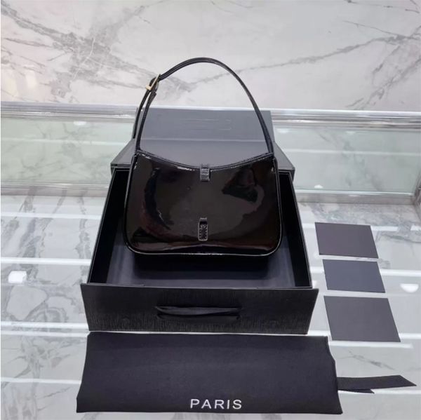 luxurys designers bags fashion handbag bag shoulder handbags high capacity classic versatile wallet black white leather purse style good nic
luxurys designers bags fashion handbag bag shoulder handbags high capacity classic versatile wallet black white leather purse style good nic
