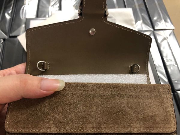 designer-womens bags women and men wallets change purse wrist purse hand purse leather shoulder bags
designer-womens bags women and men wallets change purse wrist purse hand purse leather shoulder bags
