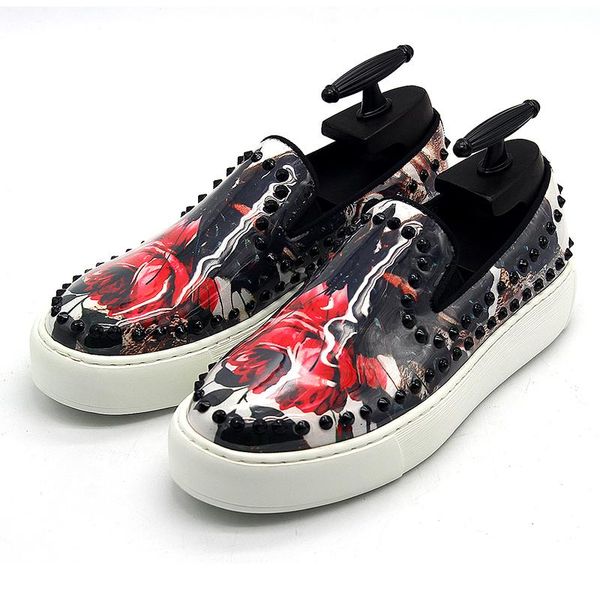 driving loafers men genuine leather print leather rivets leisure shoes black white flat heel
driving loafers men genuine leather print leather rivets leisure shoes black white flat heel