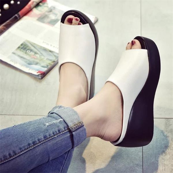large size fashion platform sandals female new fish mouth student one-word drag wild female sandals, Black
large size fashion platform sandals female new fish mouth student one-word drag wild female sandals, Black