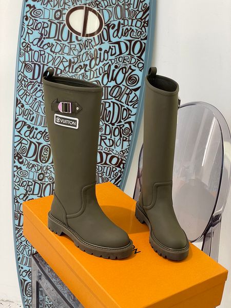 luxury designer leather and nylon fabric ankle boots selling new australian classic warm booties women's snow boot us 4.5-8.5 -b014, Black
luxury designer leather and nylon fabric ankle boots selling new australian classic warm booties women's snow boot us 4.5-8.5 -b014, Black