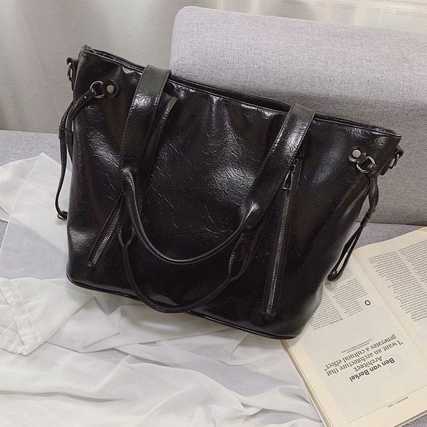 shoulder bags olsitti fashion casual solid color pu leather ladies for women 2021 large capacity handbags
shoulder bags olsitti fashion casual solid color pu leather ladies for women 2021 large capacity handbags