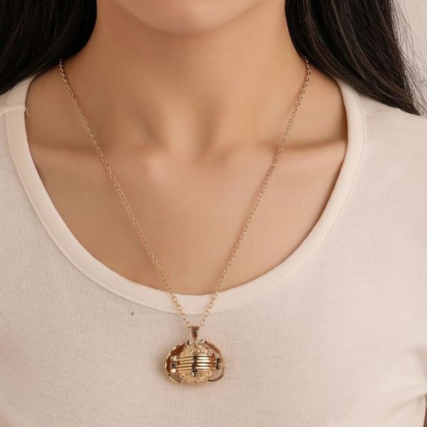 silver color love heart locket pendants for women men openable p frame glossy family pet picture necklace family love gift
silver color love heart locket pendants for women men openable p frame glossy family pet picture necklace family love gift