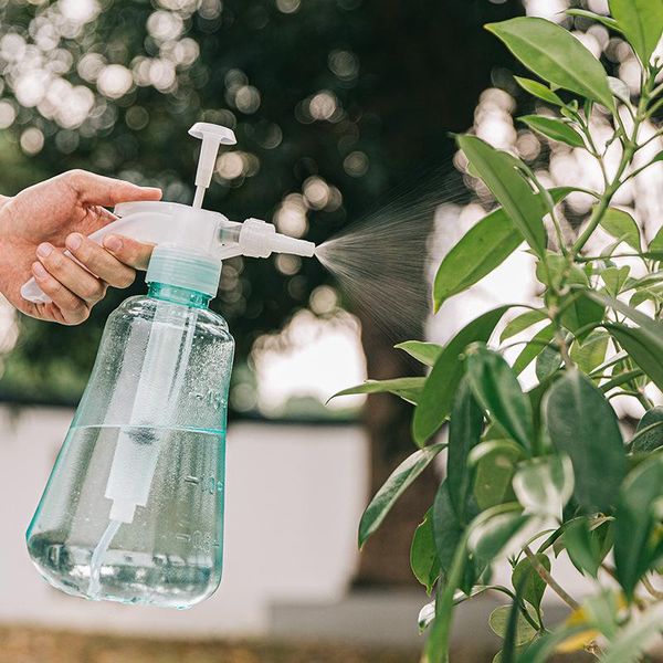1.5l plant irrigation easy tool portable plastic home pot watering bottle water small sprinkler nozzles
1.5l plant irrigation easy tool portable plastic home pot watering bottle water small sprinkler nozzles