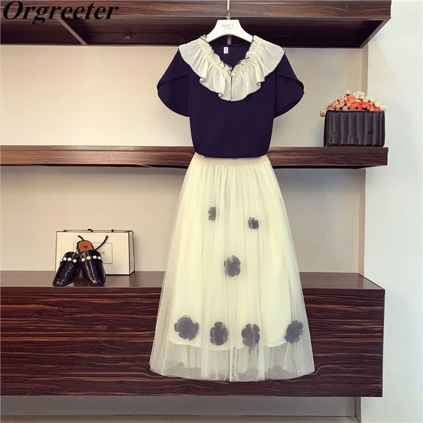 summer new vintage ruffled v-neck tshirt and 3d flower appliques a-line long mesh skirt two-piece sets women t200608, White
summer new vintage ruffled v-neck tshirt and 3d flower appliques a-line long mesh skirt two-piece sets women t200608, White