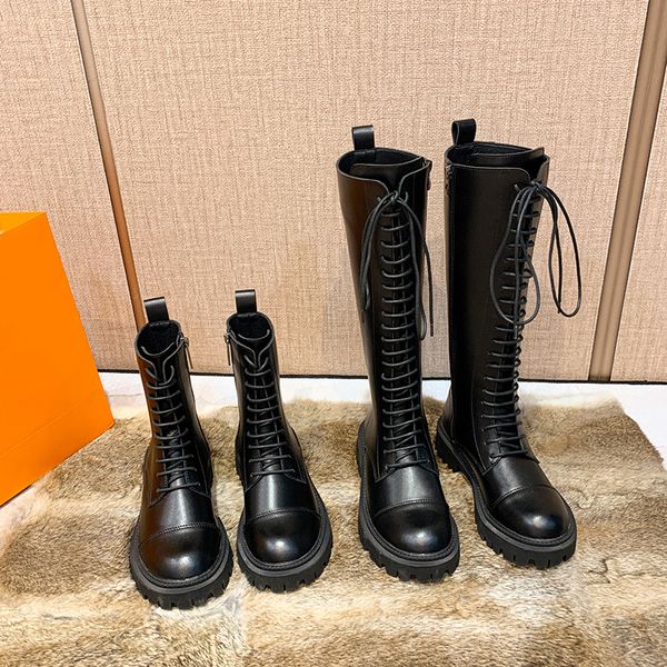 2020 new-boots female new thick sole biker boots short-height below the knee long boots female handsome knee-high boots-music of the tide, Black
2020 new-boots female new thick sole biker boots short-height below the knee long boots female handsome knee-high boots-music of the tide, Black