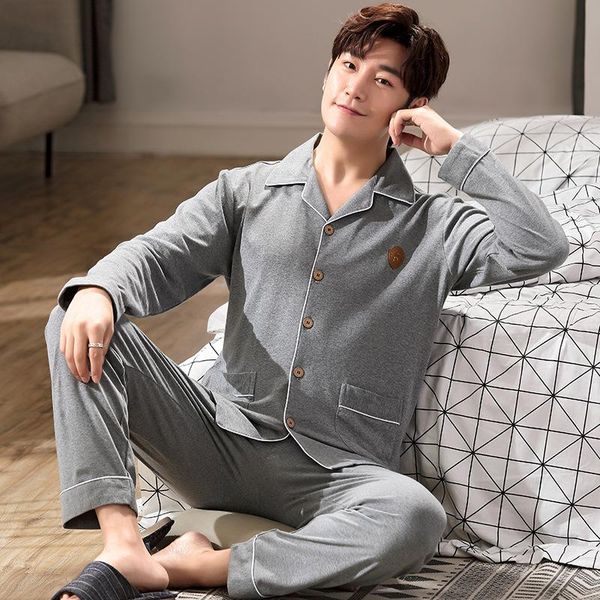 men's sleepwear autumn cotton pajamas simple and comfortable cardigan lapel home wear long-sleeved trousers two-piece set pajama, Black;brown
men's sleepwear autumn cotton pajamas simple and comfortable cardigan lapel home wear long-sleeved trousers two-piece set pajama, Black;brown