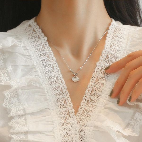 chains lock of good wishes white crystal silver color clavicle chain necklace for women ladies luxury korean dainty jewelry
chains lock of good wishes white crystal silver color clavicle chain necklace for women ladies luxury korean dainty jewelry