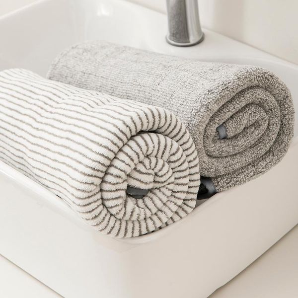 70*140cm bamboo charcoal bath towel, beach towel, coral fleece, microfiber, gift, soft and absorbent wholesale
70*140cm bamboo charcoal bath towel, beach towel, coral fleece, microfiber, gift, soft and absorbent wholesale
