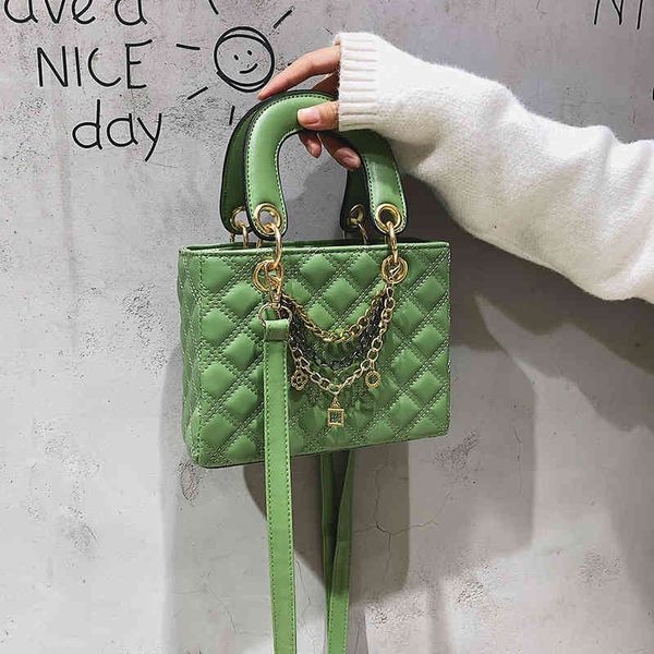 women bags sac fashion new patent leather women's brand handbag linglong chain shoulder carrying four seasons bag
women bags sac fashion new patent leather women's brand handbag linglong chain shoulder carrying four seasons bag