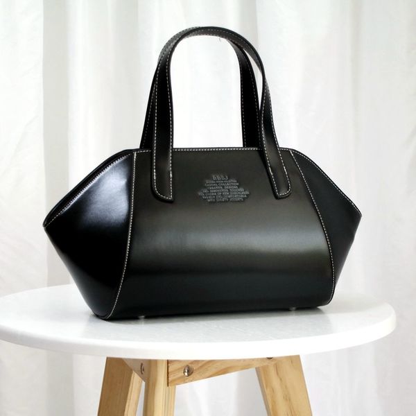 black shell women handbag elegent fashion brand female bag leather tote simple lady shoulder crossbody big c0121
black shell women handbag elegent fashion brand female bag leather tote simple lady shoulder crossbody big c0121