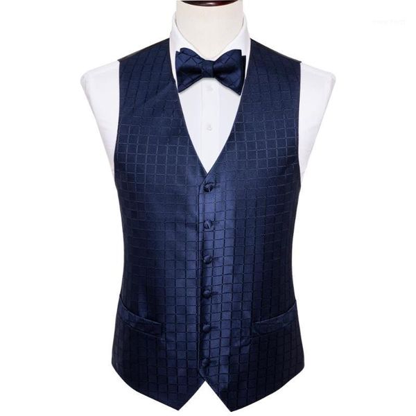 4pc men waistcoat vest self bowtie handkerchief classic navy plaid jacquard pocket square butterfly set barry.wang ml-20131, Black;white
4pc men waistcoat vest self bowtie handkerchief classic navy plaid jacquard pocket square butterfly set barry.wang ml-20131, Black;white