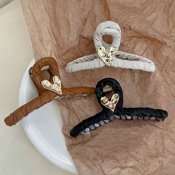 woman heart pu leather hair claws clips women's hair accessories barrettes hairgrip women solid hairpins hair clips, Slivery;white
woman heart pu leather hair claws clips women's hair accessories barrettes hairgrip women solid hairpins hair clips, Slivery;white